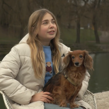 Otroci in živali – Ana in njena jazbečarka Uly